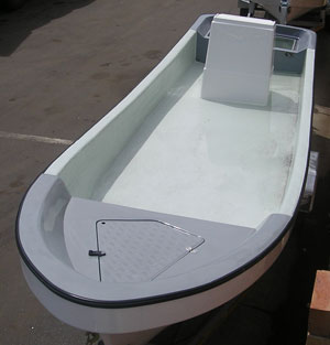 boat_yamaha_ms2000_wet_deck